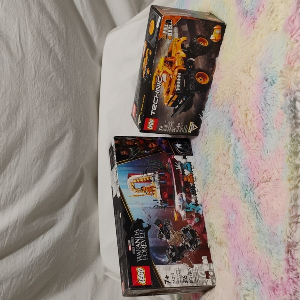 (D-20) New Lego Monster Jam El Toro Logo & Open Wakanda Forever Lego Bundle